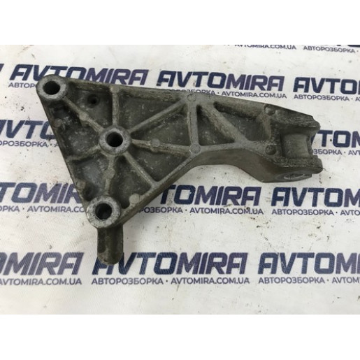 Кронштейн КПП Opel Astra H 1.6 16V 2004-2010 13174501